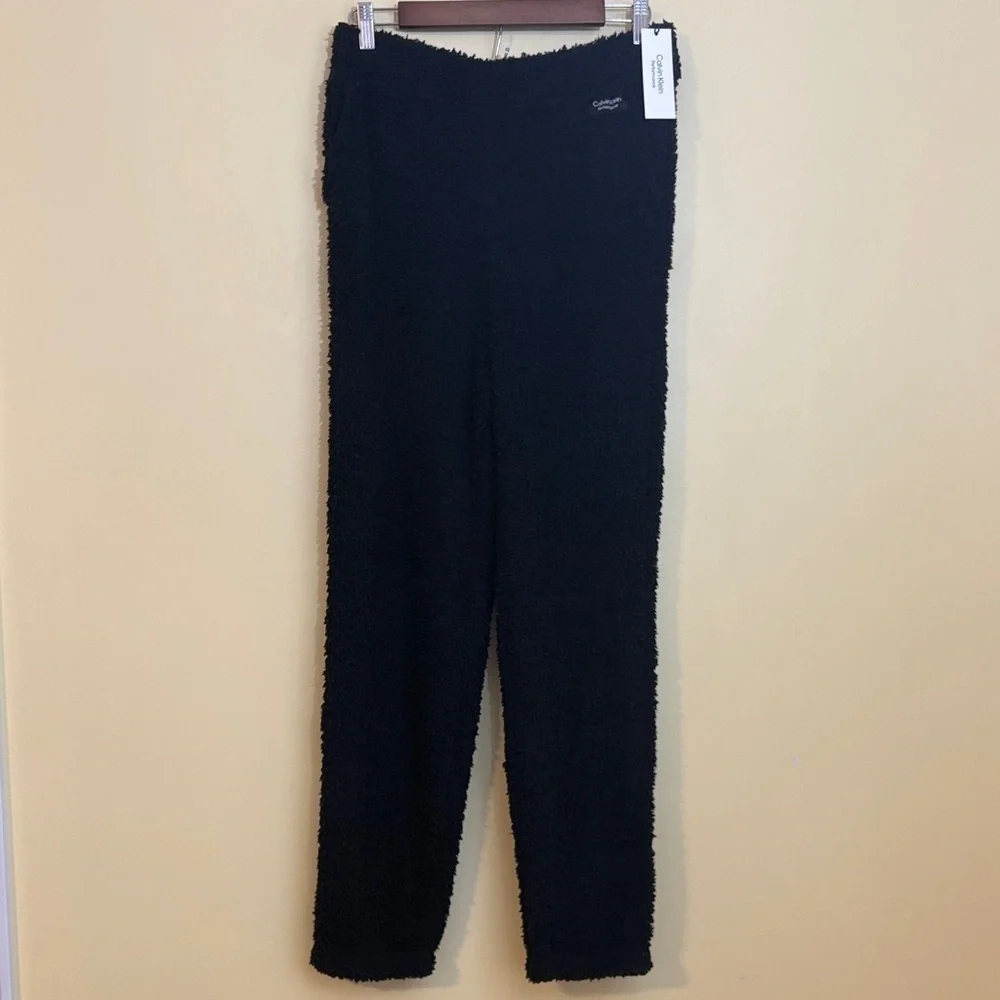 Calvin Klein Performance | NWT Black Shaggy Knit Sherpa Teddy Pull-On Joggers M